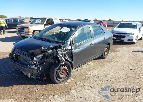 2010 Toyota Yaris из США, поврежденный, VIN JTDBT4K3XA4076608